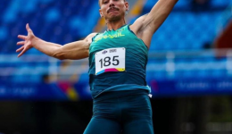 Atleta de Paranavaí quebra recorde em prova de salto em distância